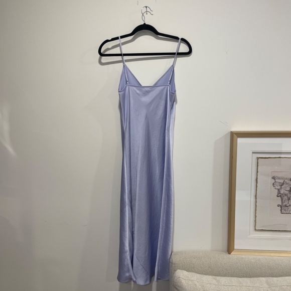 Aritzia Wilfred Only Slip Satin Midi Dress in Pale Violet - Picture 9 of 12